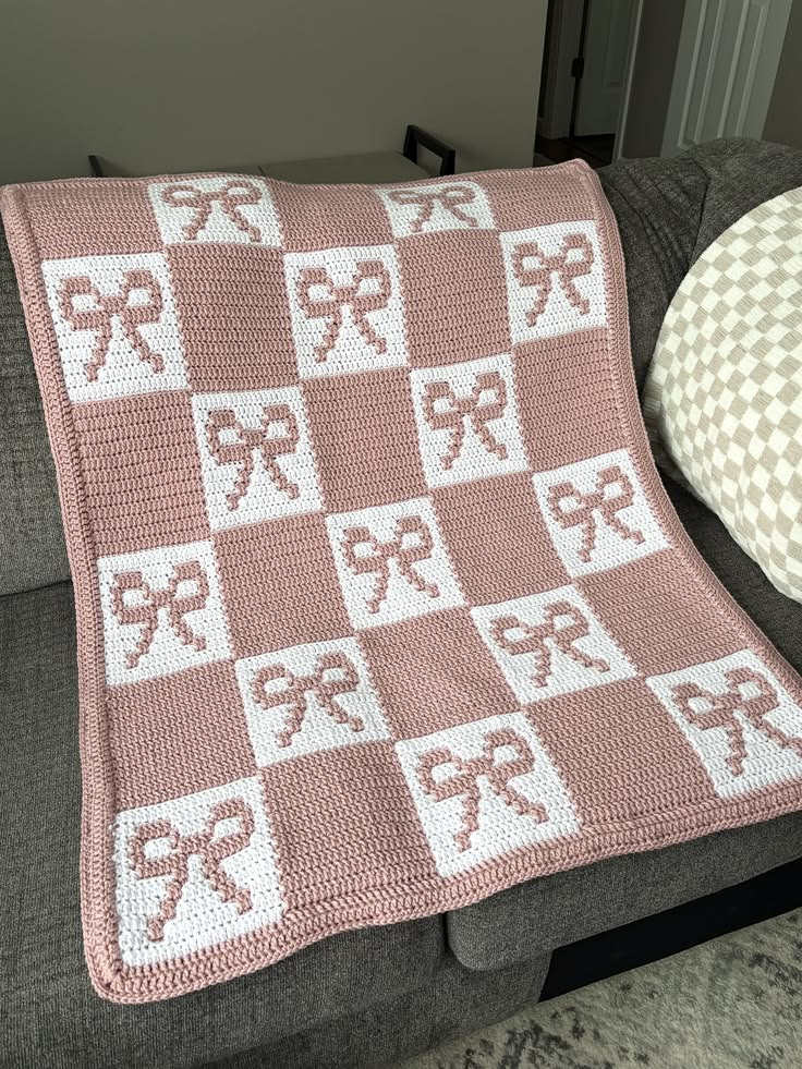 How to Read Mosaic Crochet Charts (Beginner-Friendly Guide) Finished overlay mosaic crochet blanket.